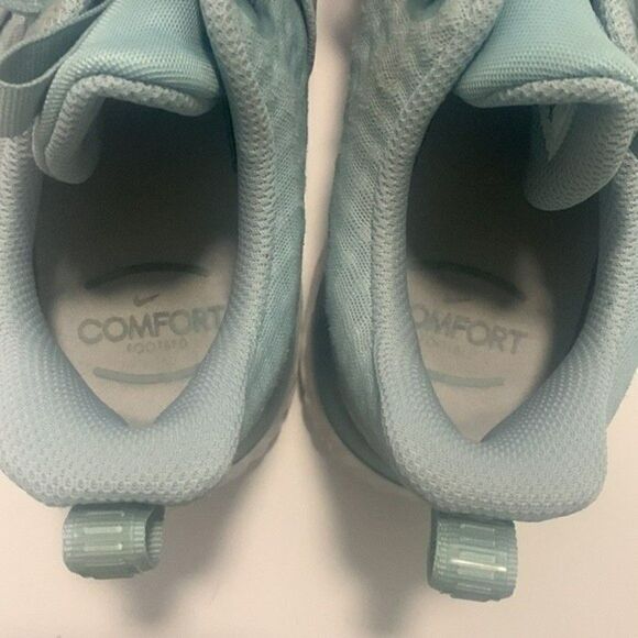 NIKE Women's In-Season TR 9 AMP Training Shoe - Picture 7 of 8